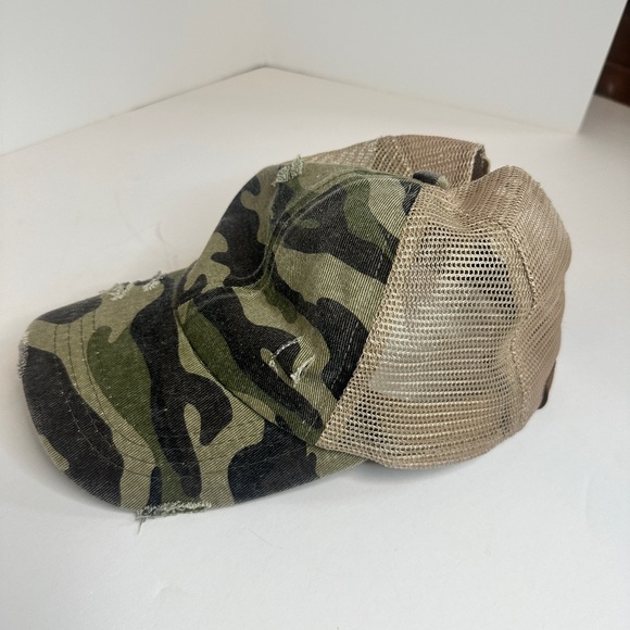 Women’s C.C. Camo Distressed Adjustable Ponytail Baseball Cap Hat - Picture 5 of 6
